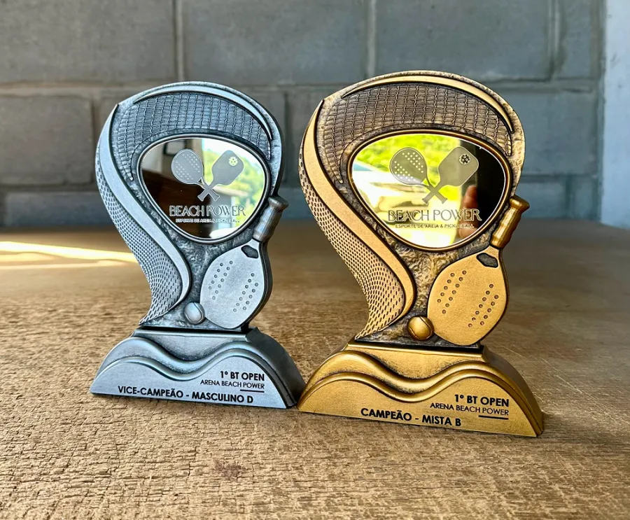 Trofeo modelado en 3D con acabado artesanal